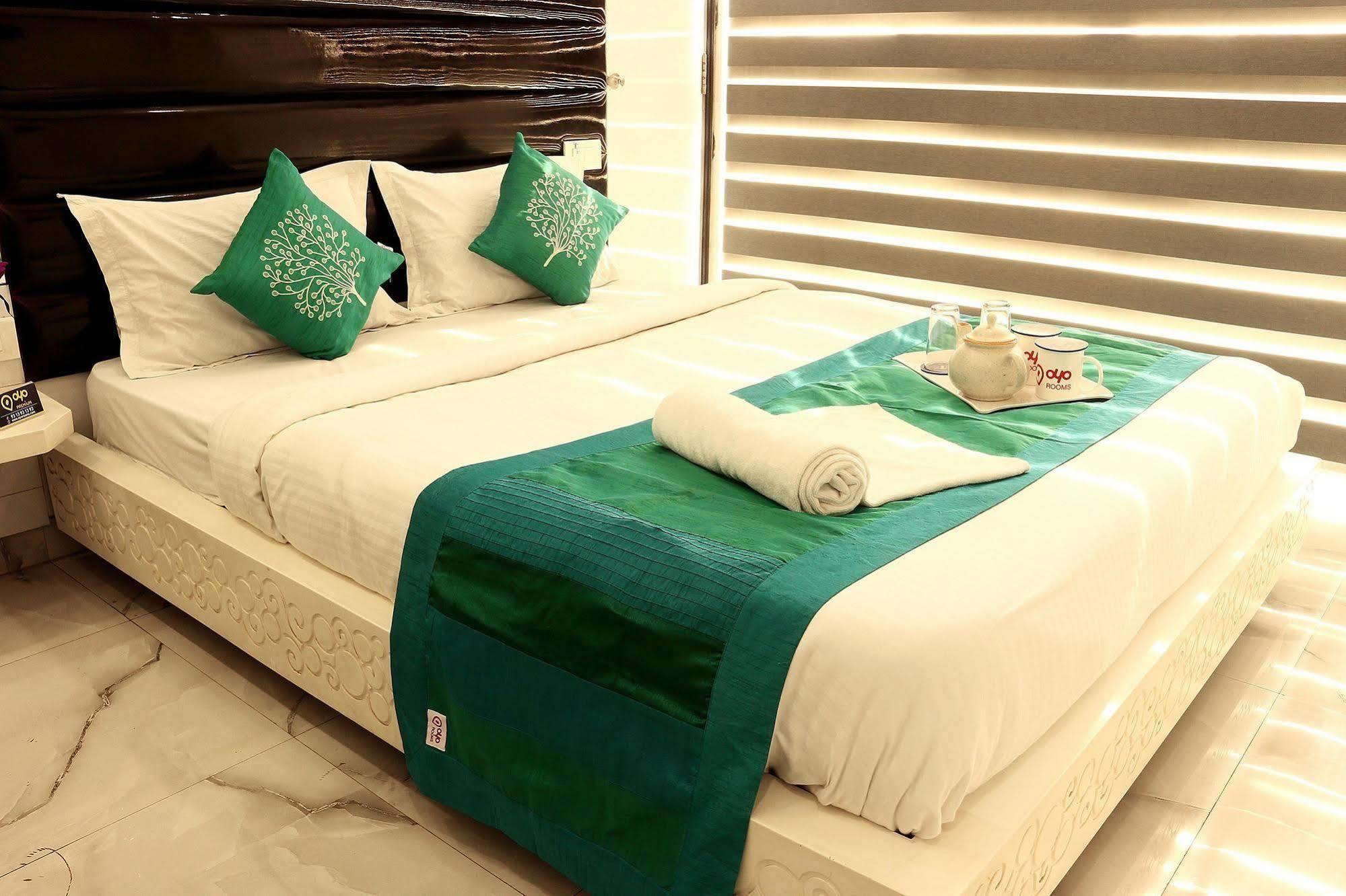 Hiland Inn 加尔各答 外观 照片
